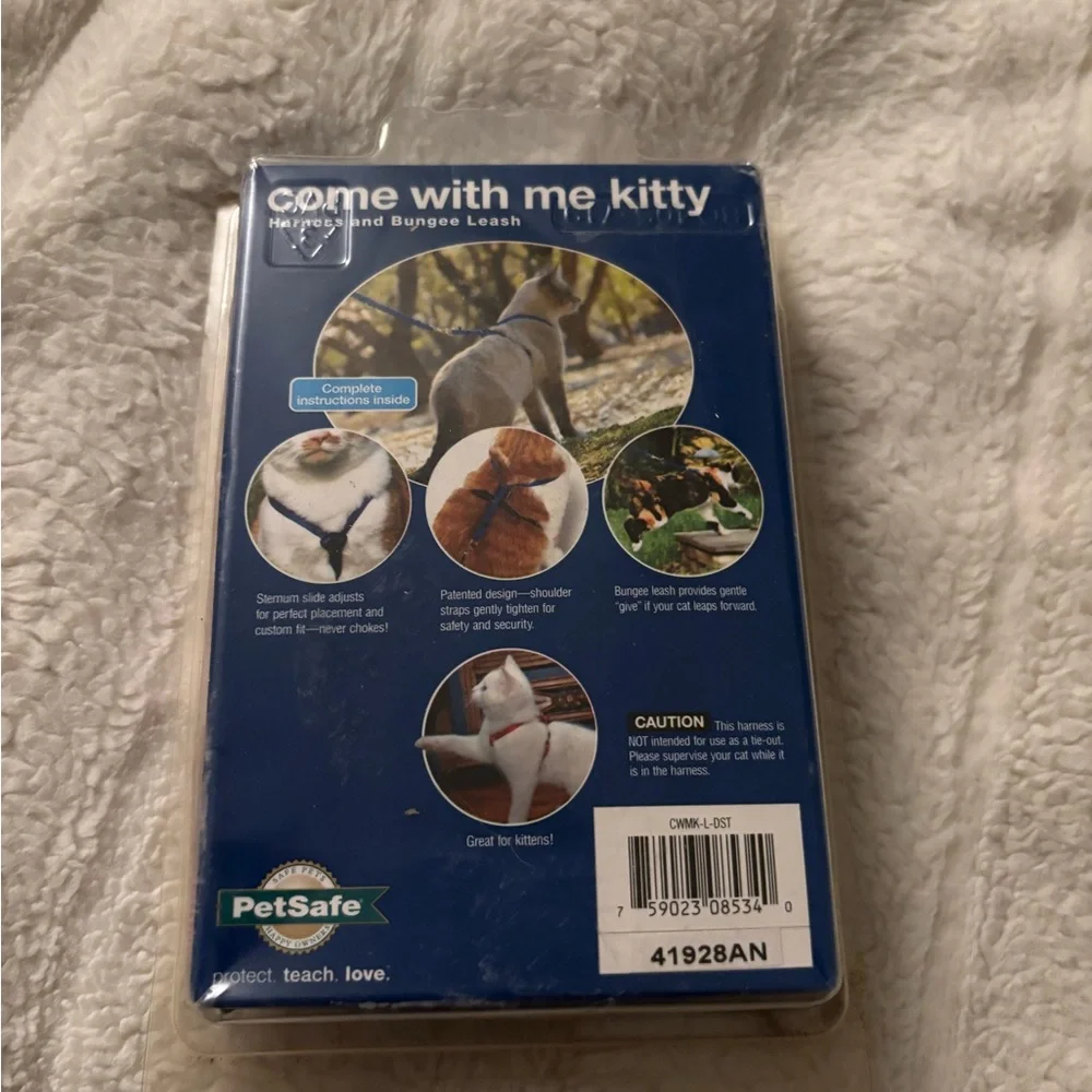 PetSafe Come w/ Me Kitty Nylon Cat Harness & Bungee Leash